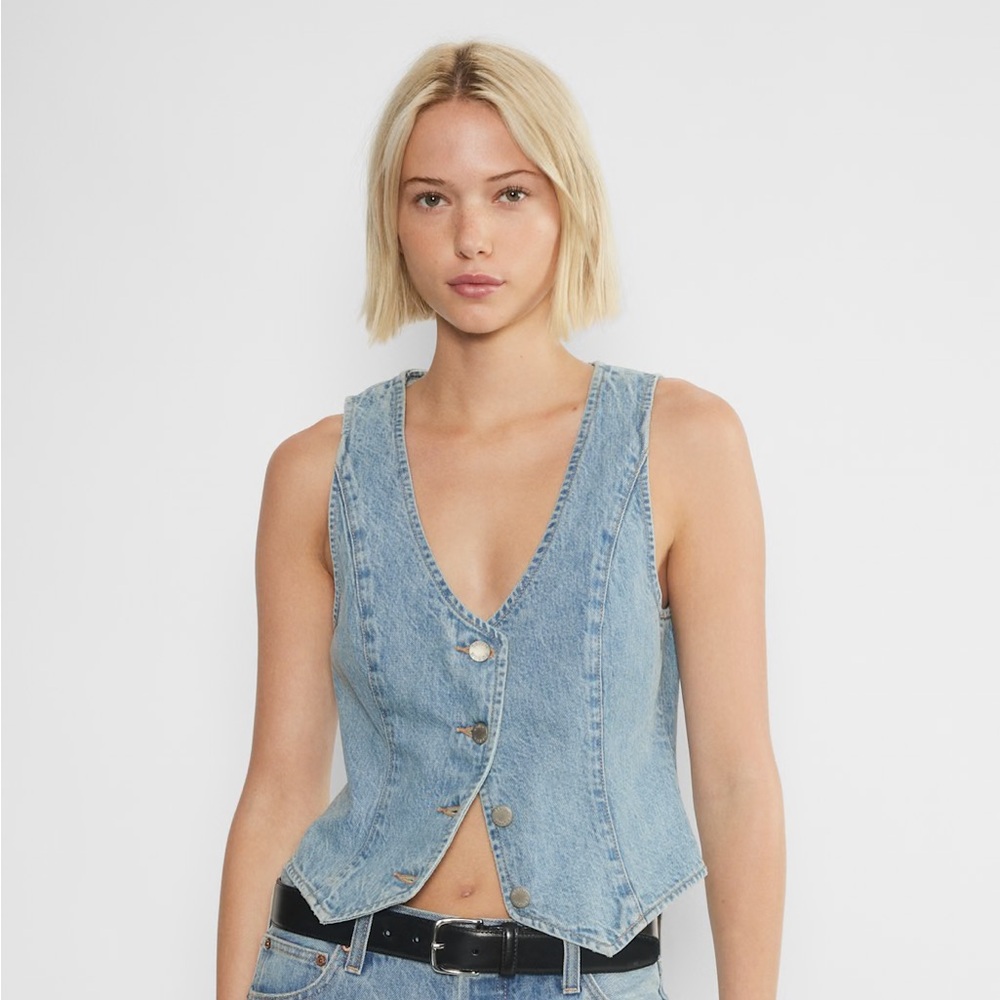 Aritzia | Denim Forum The '90s Mia Denim Vest